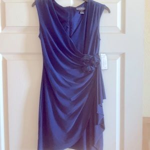 A Jessica Howard size 4P Navy Blue knee length brand new with tags.